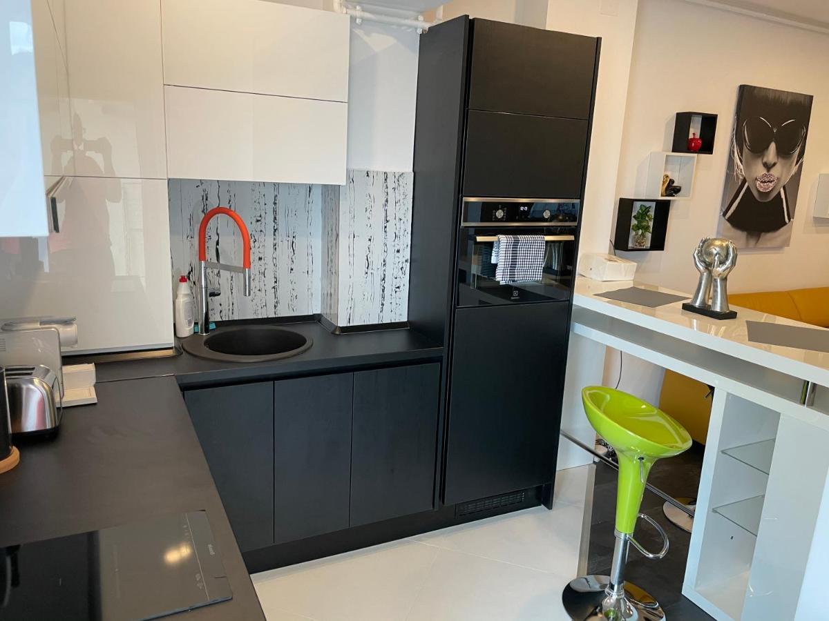 בוקרשט Fancy Westpark 2 Residence Lakeview W7 מראה חיצוני תמונה