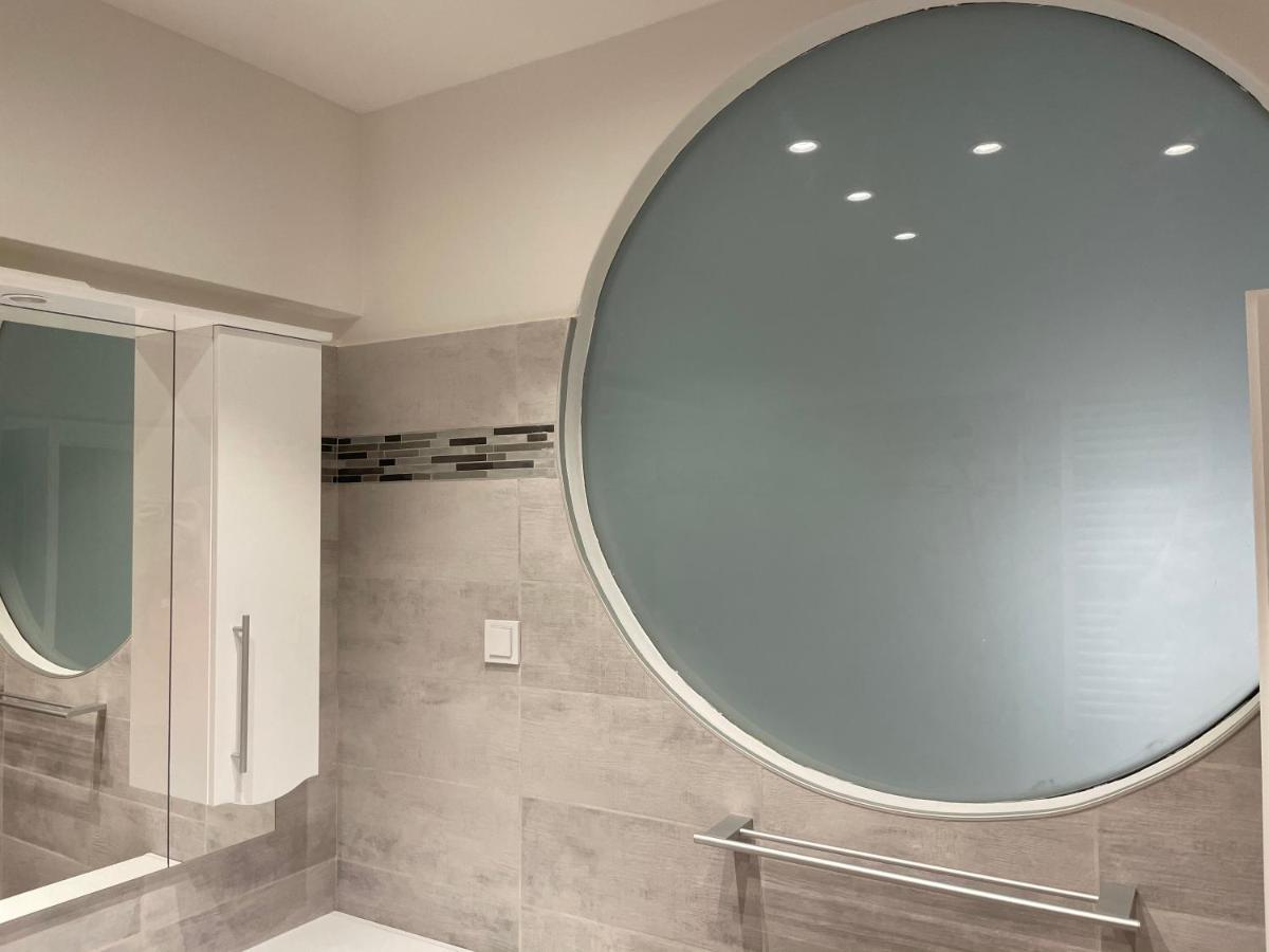 בוקרשט Fancy Westpark 2 Residence Lakeview W7 מראה חיצוני תמונה